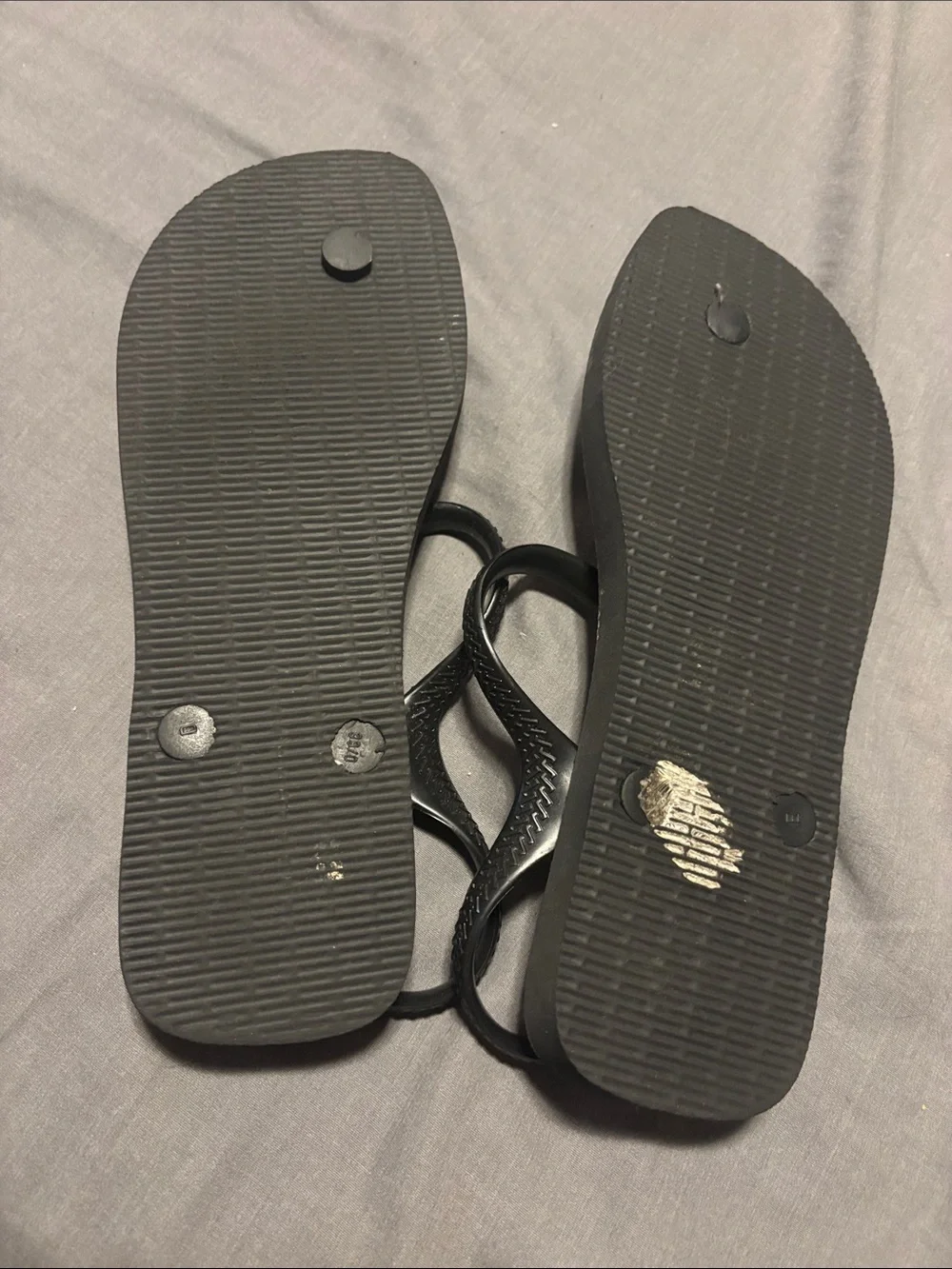 Havaianas Women's Black Loop Strap Sandals